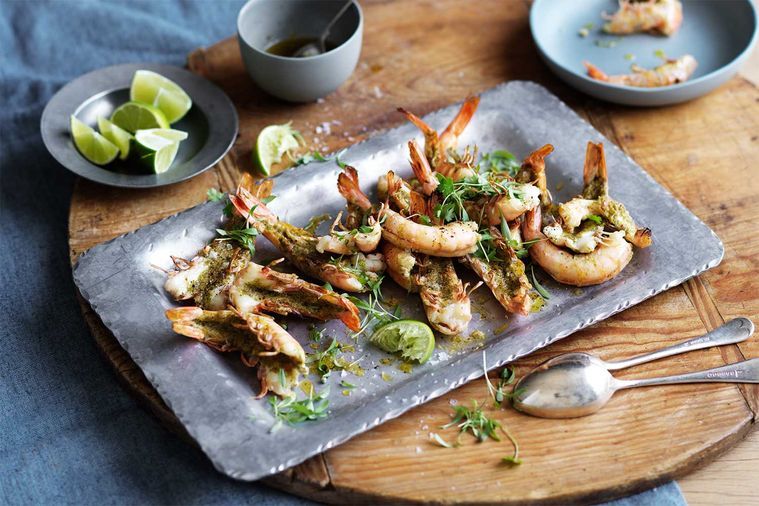 king-prawns-with-coriander-and-chilli-butter-45537-2